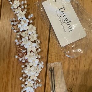 Teyglen Women Dainty Gold Rose Flower Pearl Bridal Wedding Comb Handmade